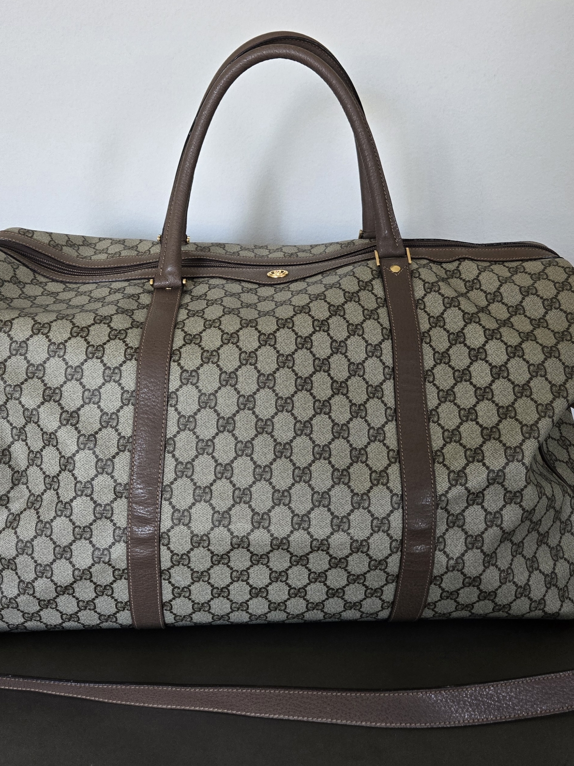 Gucci Brown Gg Supreme Canvas Duffle Bag Size 55 With Strap